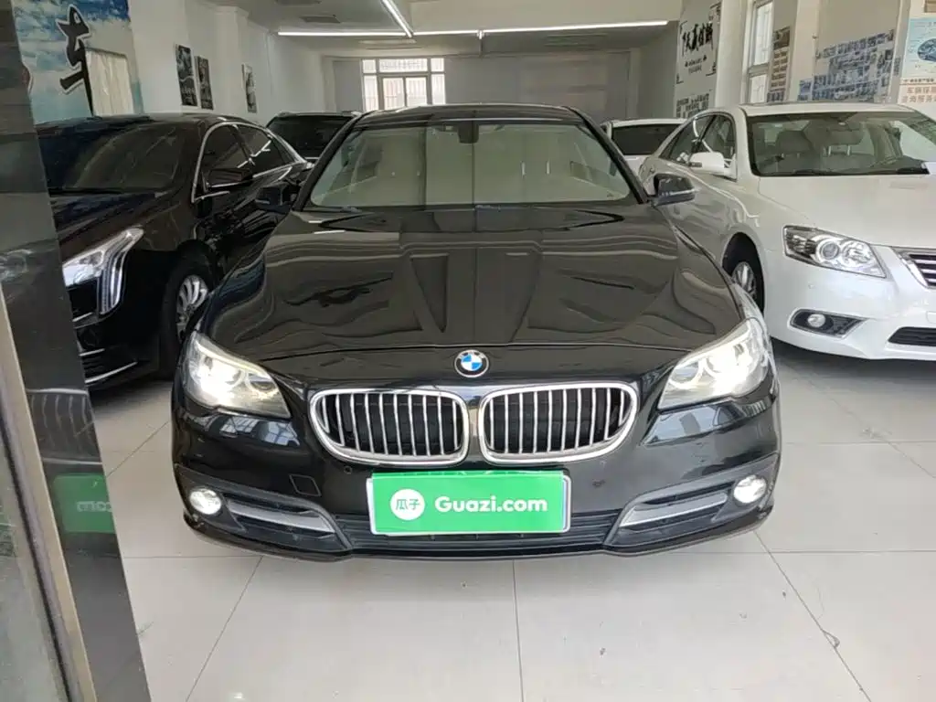 BMW 5 Series 2014 520Li Classic купить на сайте DeffCars