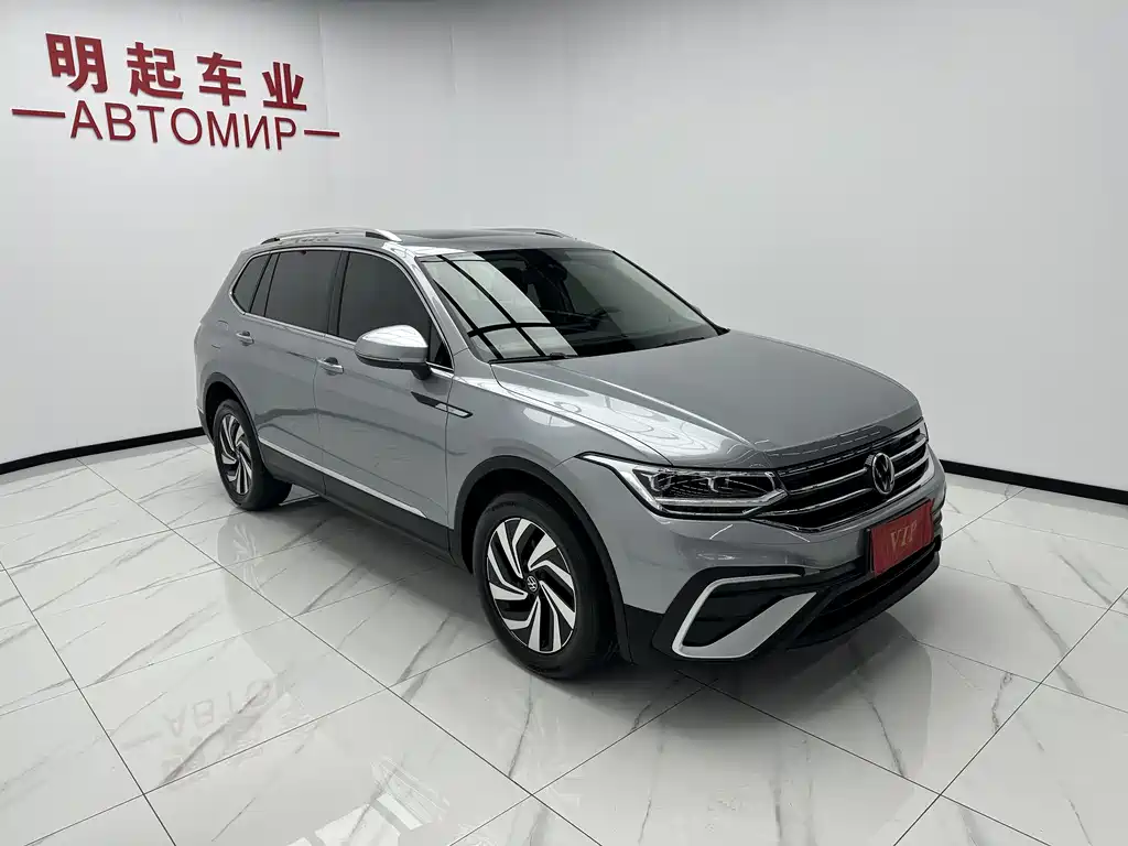 Tiguan L 2023 280TSI automatic two-wheel drive Chaochuang limited edition купить на сайте DeffCars