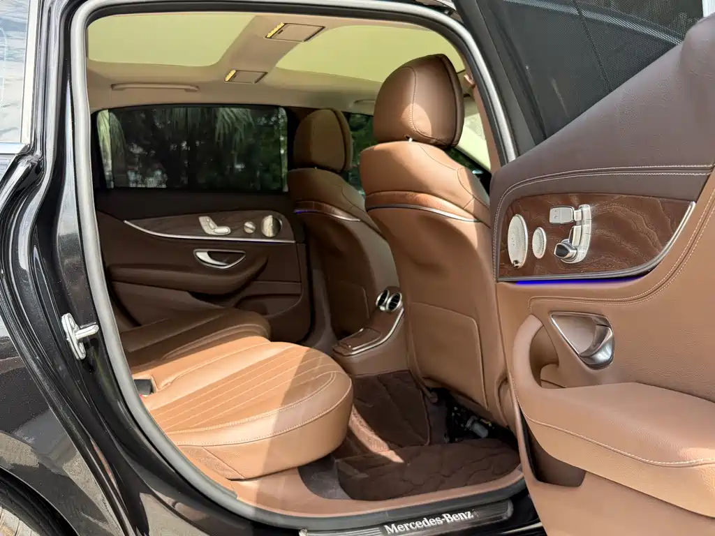 Mercedes-Benz E-Class 2021 E 300 L Luxury Model купить на сайте DeffCars