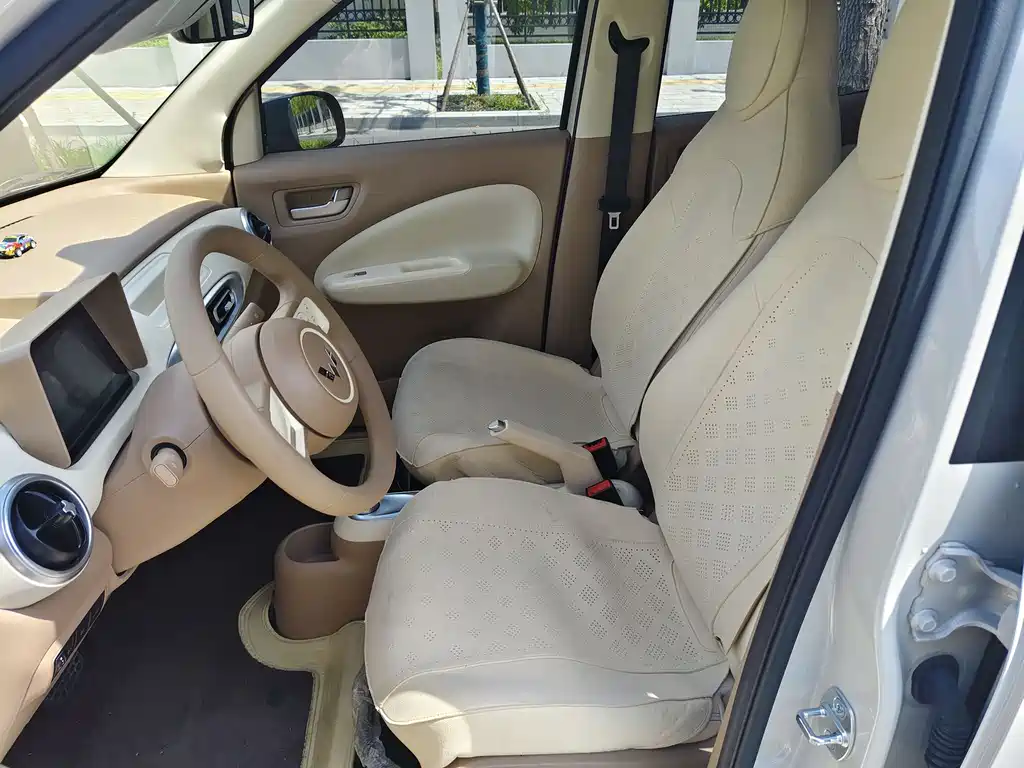 Hongguang MINIEV 2025 fourth generation four-door version advanced model купить на сайте DeffCars