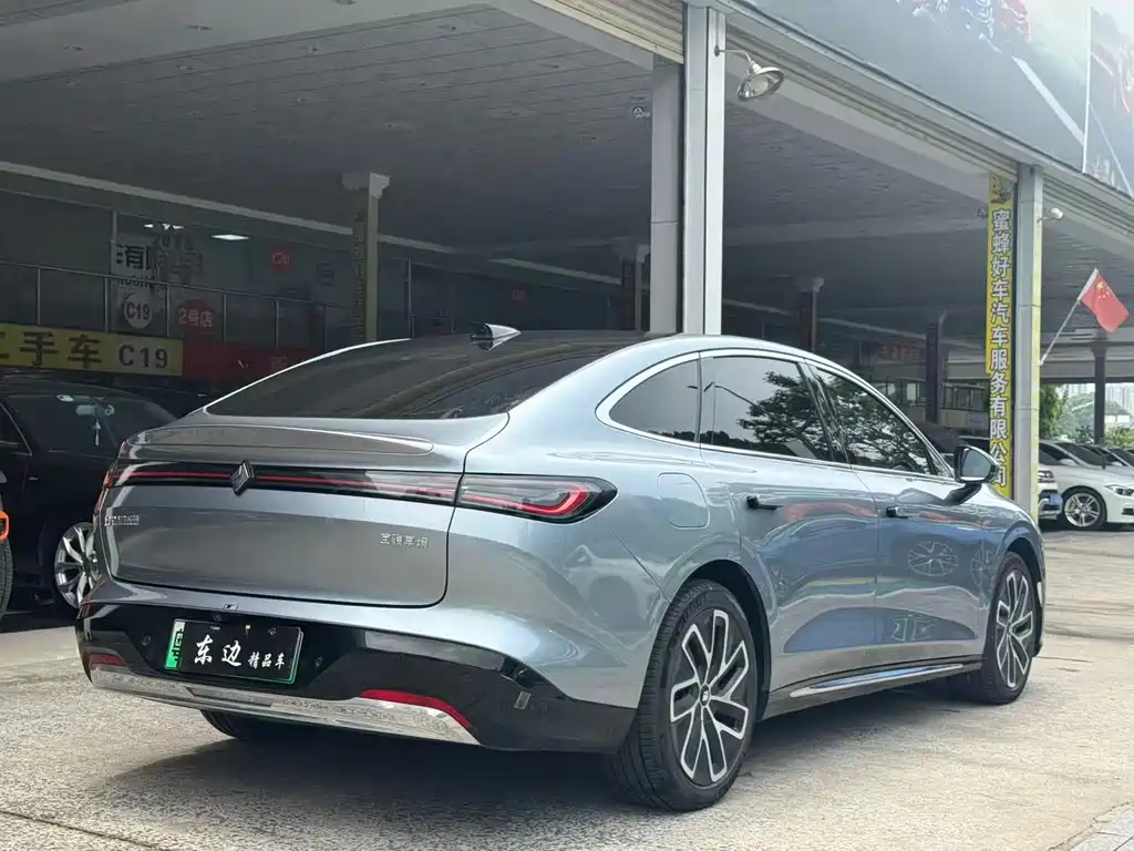 Baojun Xiangjing 2025 plug-in hybrid 140km luxury version купить на сайте DeffCars