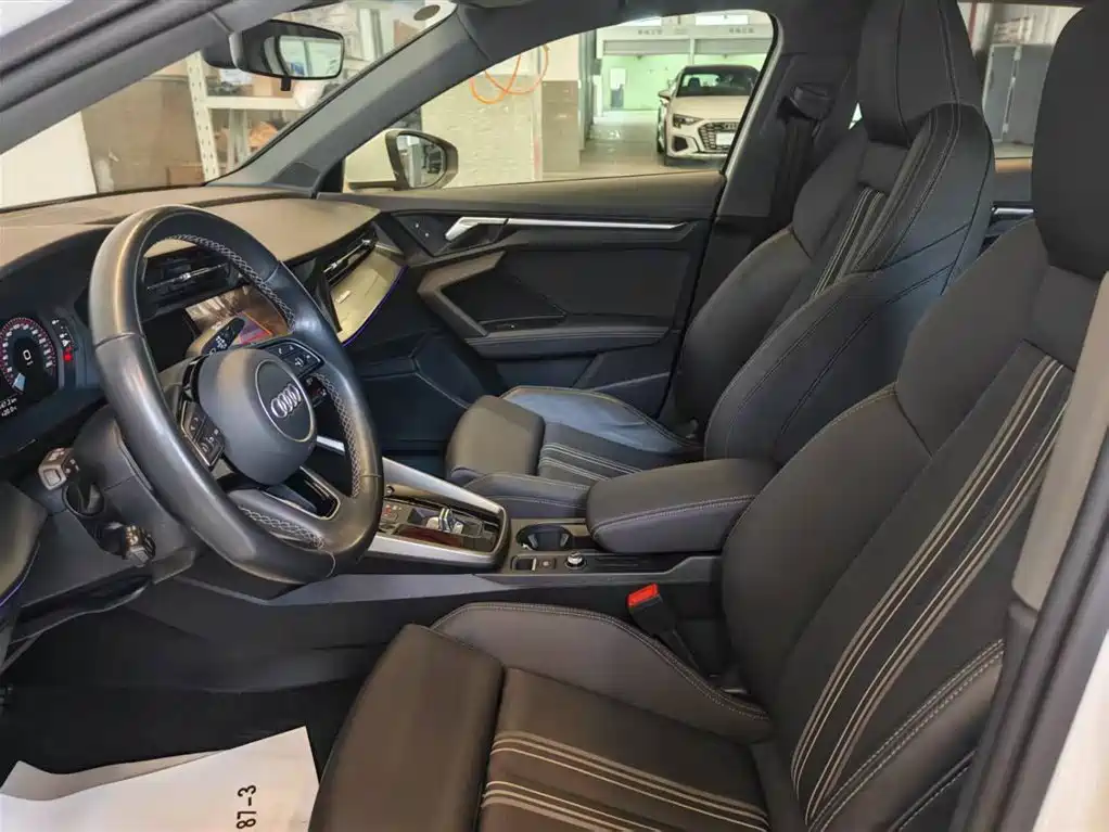 Audi A3 2024 A3L Limousine 35 TFSI Fashionable and Sporty купить на сайте DeffCars