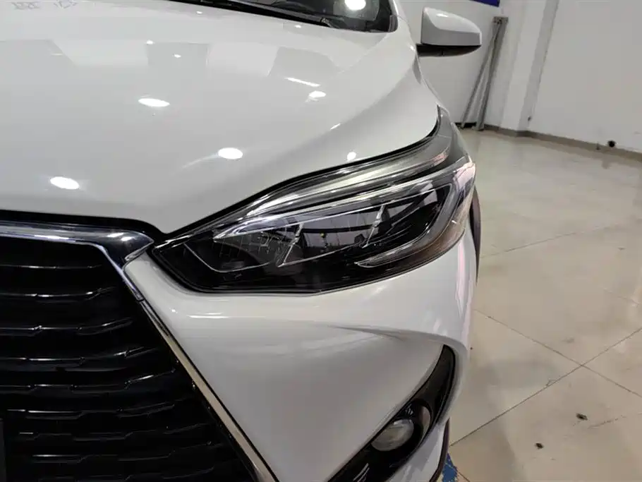YARiS L Zhixuan 2021 Zhixuan X 1.5L CVT Deluxe Edition купить на сайте DeffCars