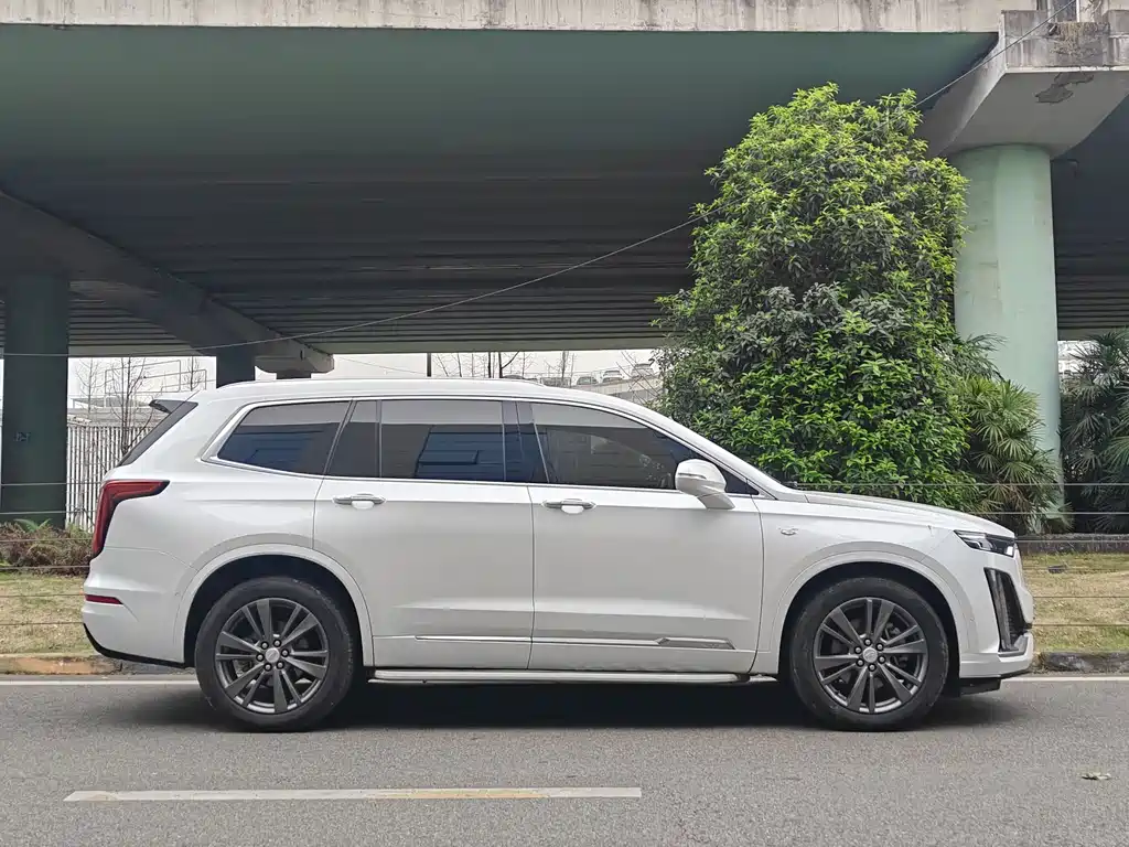 Cadillac XT6 2020 28T six-seat four-wheel drive luxury model купить на сайте DeffCars