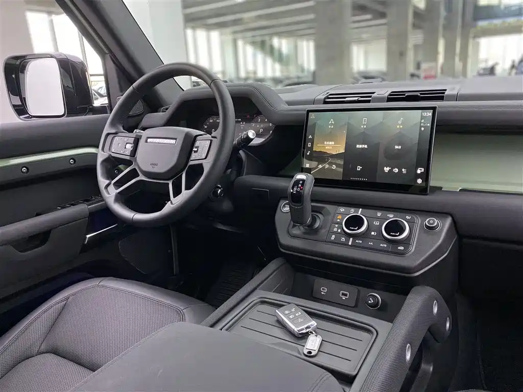 Land Rover Defender 2023 110 3.0T P400 75th Anniversary Legend Edition купить на сайте DeffCars
