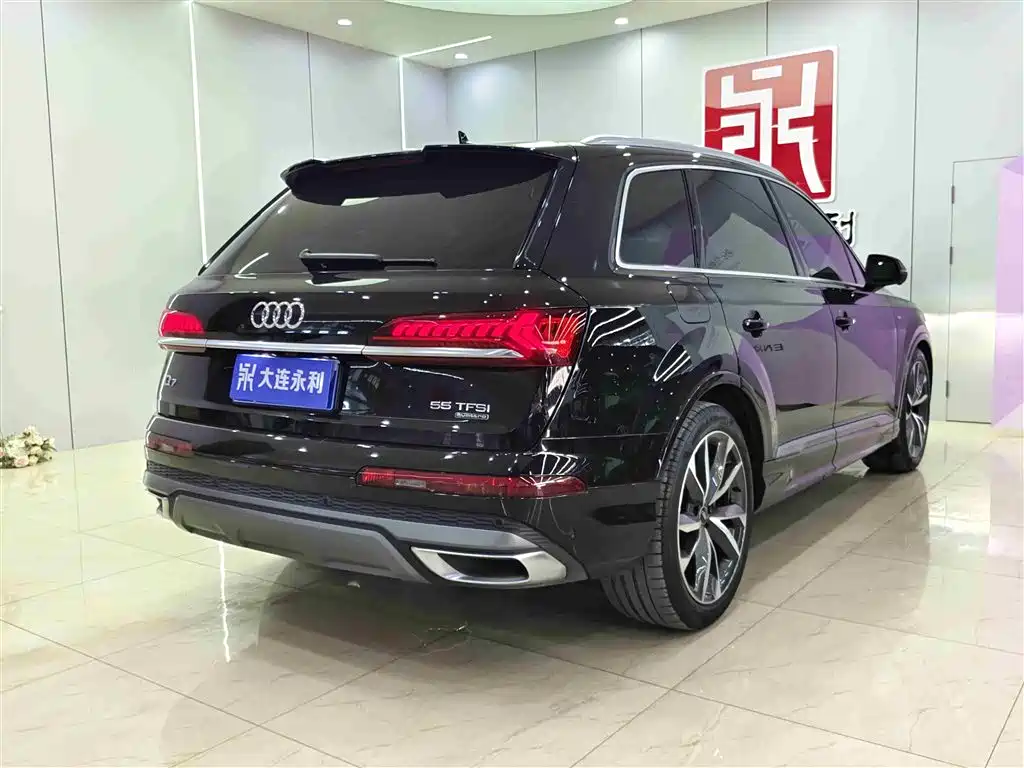 Audi Q7 2022 55 TFSI quattro S line sports купить на сайте DeffCars
