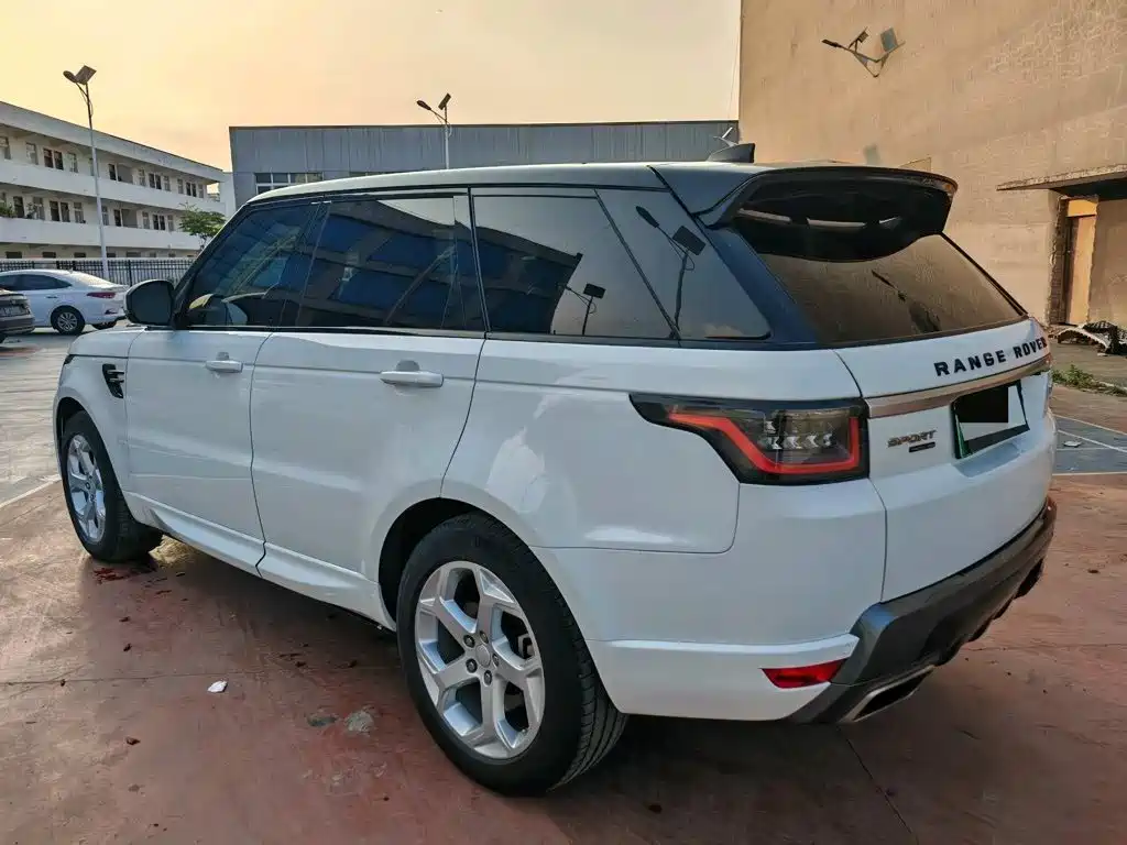 Range Rover Sport New Energy 2018 P400e купить на сайте DeffCars