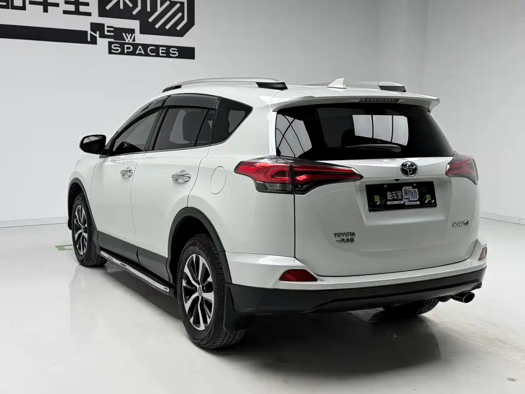 RAV4 Rongfang 2016 2.0L CVT two-wheel drive fashion version National V купить на сайте DeffCars