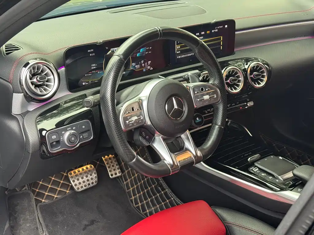 Mercedes-Benz A-Class AMG 2023 AMG A 35 L 4MATIC купить на сайте DeffCars
