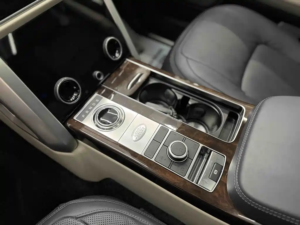 Range Rover 2021 3.0 L6 Legend Edition купить на сайте DeffCars