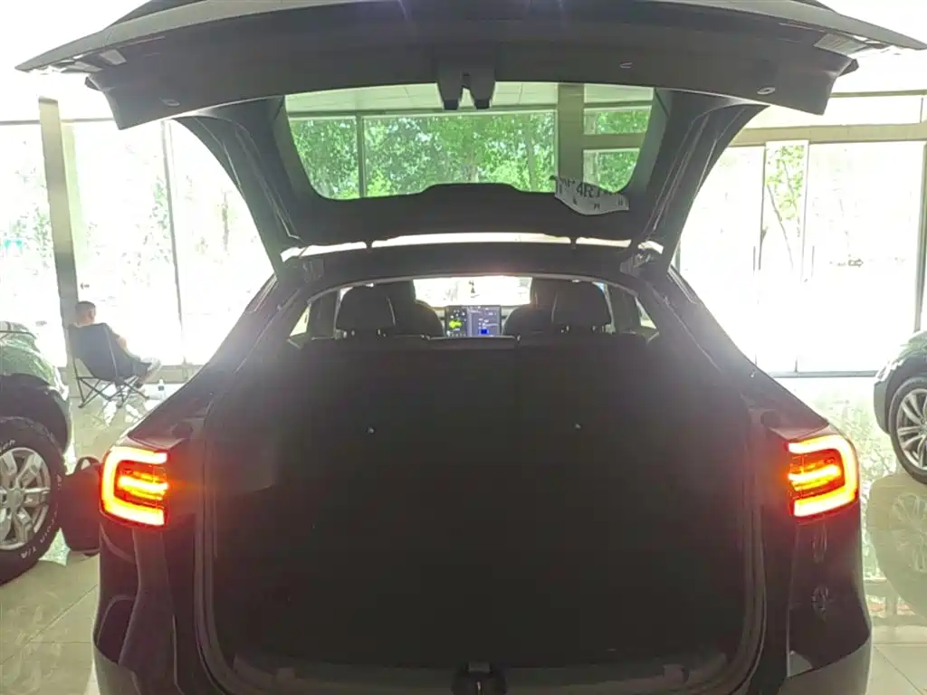 Model Y 2022 facelift rear-wheel drive version купить на сайте DeffCars
