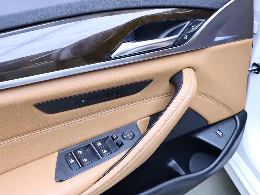 BMW 5 Series 2018 528Li Special Edition launched купить на сайте DeffCars