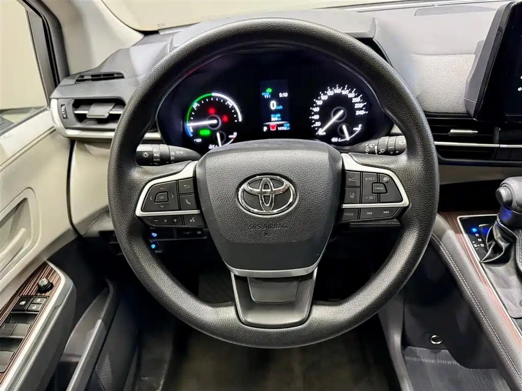 Grevia 2023 2.5L Hybrid Luxury Edition купить на сайте DeffCars