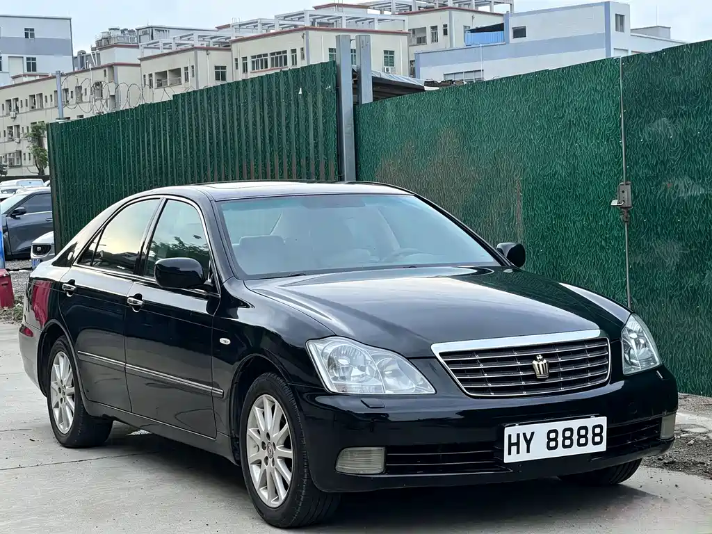 Crown 2005 3.0L Royal Saloon купить на сайте DeffCars