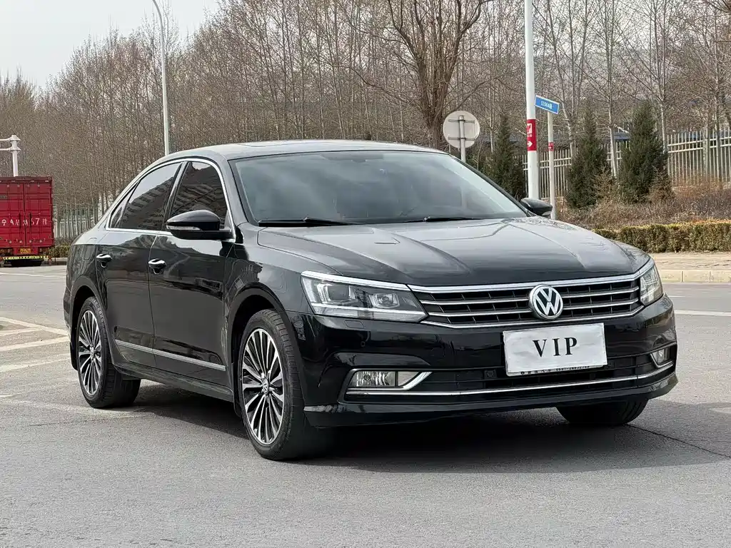Passat 2017 330TSI DSG Royal Edition купить на сайте DeffCars