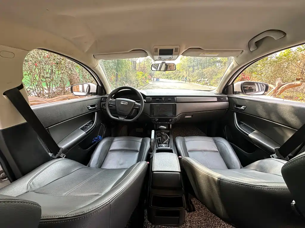 Qoros 3 2018 Sedan 1.6L Automatic Leading Type купить на сайте DeffCars