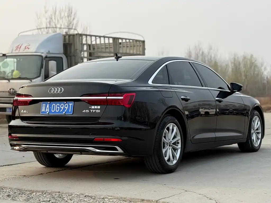 Audi A6L 2024 40 TFSI luxury and elegant model купить на сайте DeffCars