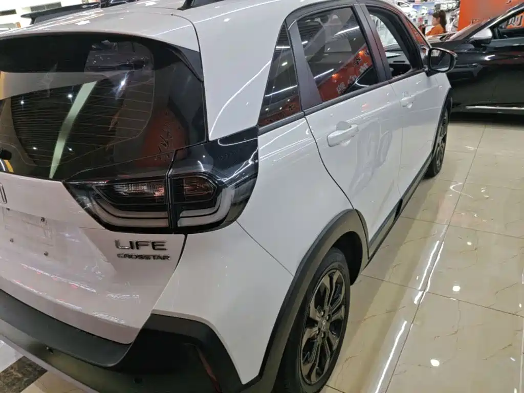 LIFE 2021 1.5L CVT CRO-S Fun Edition купить на сайте DeffCars