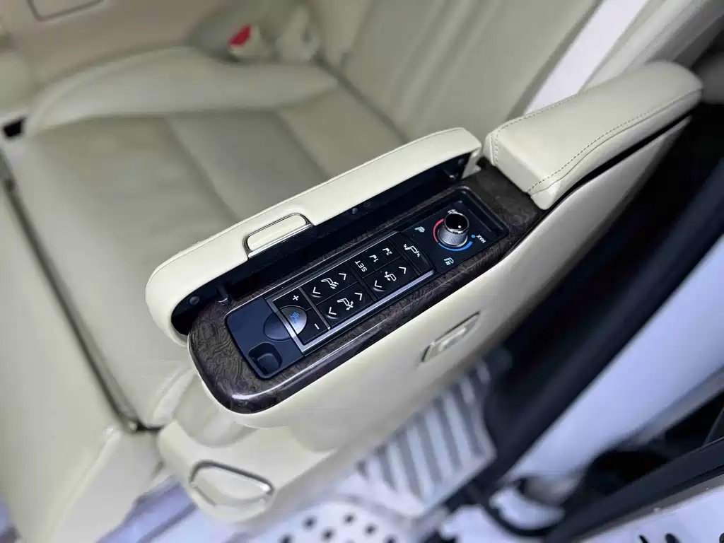 Alfa 2021 Shuangqing 2.5L Premium Edition купить на сайте DeffCars