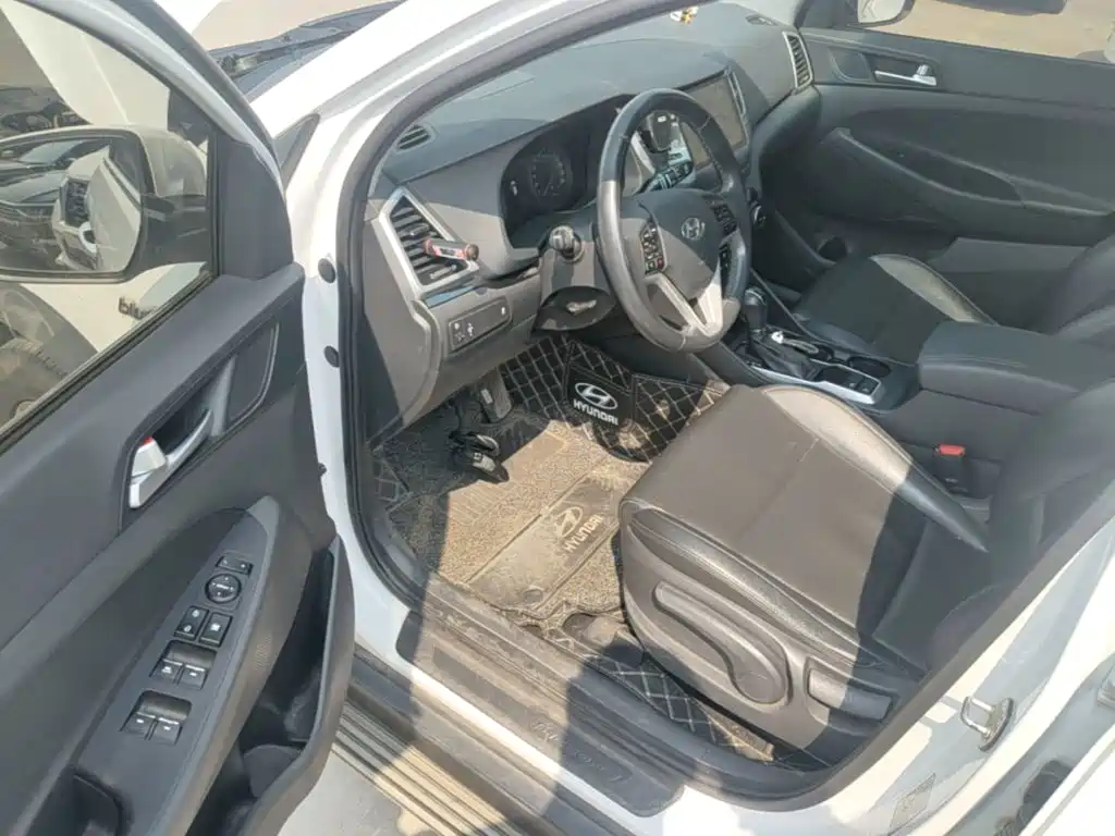 Tucson 2015 1.6T dual-clutch two-wheel drive intelligent model купить на сайте DeffCars