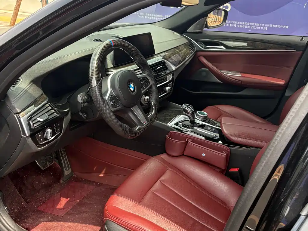 BMW 5 Series 2019 530Li Leading M Sports Package купить на сайте DeffCars