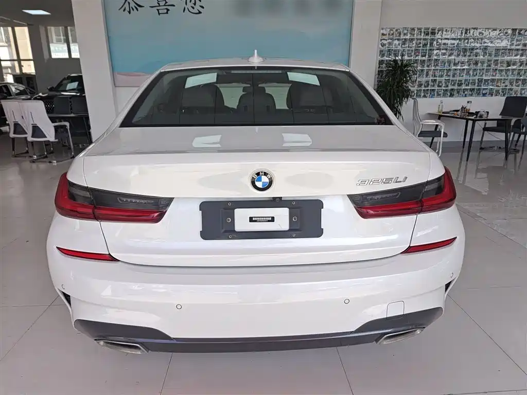 BMW 3 Series 2022 facelift 320Li M Sports Package купить на сайте DeffCars