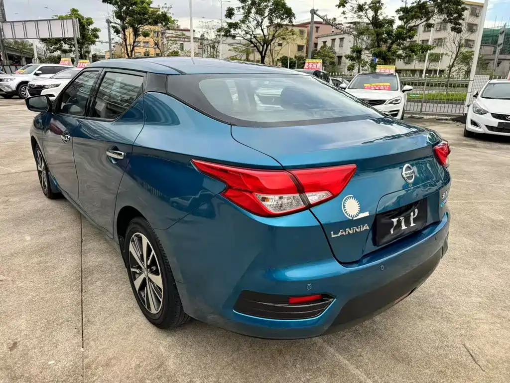 Bluebird 2019 1.6L CVT Cool Edition National VI купить на сайте DeffCars