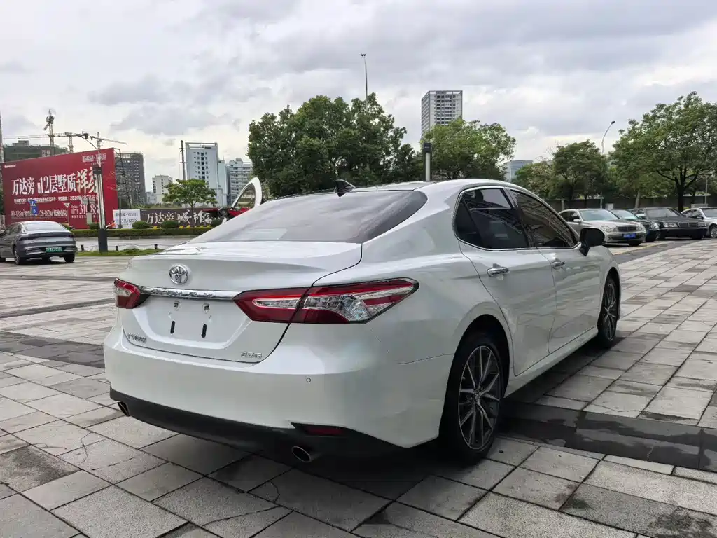 Camry 2021 2.5G Deluxe Edition купить на сайте DeffCars