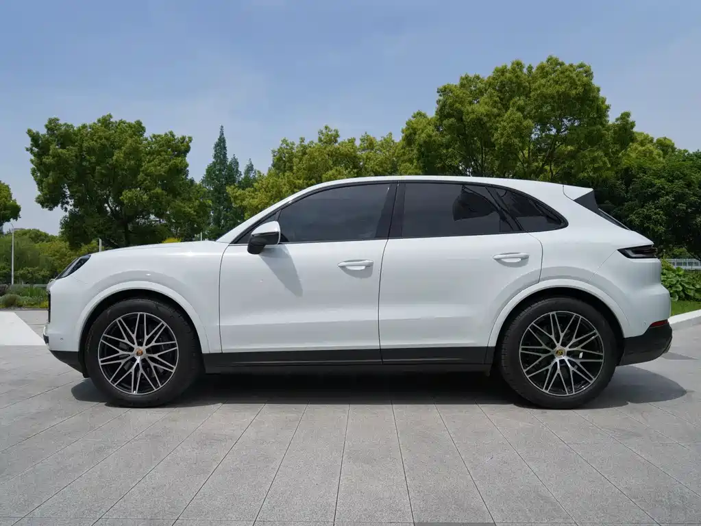 Cayenne 2024 Cayenne 3.0T купить на сайте DeffCars