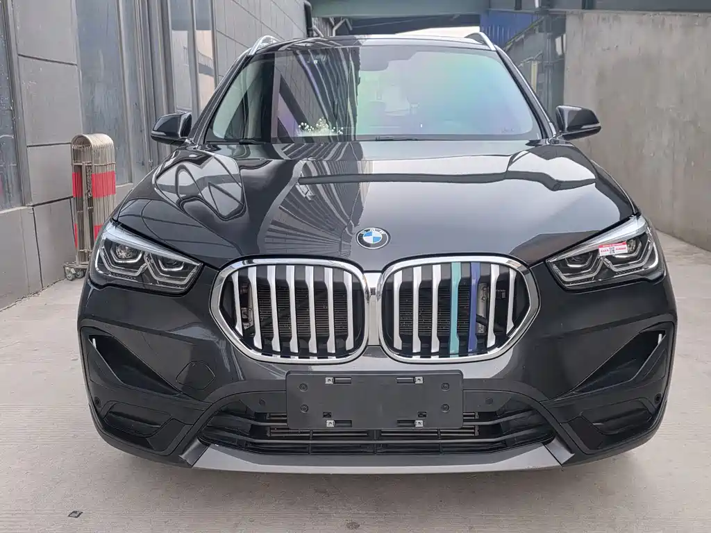 BMW X1 2021 sDrive25Li Leading Model купить на сайте DeffCars