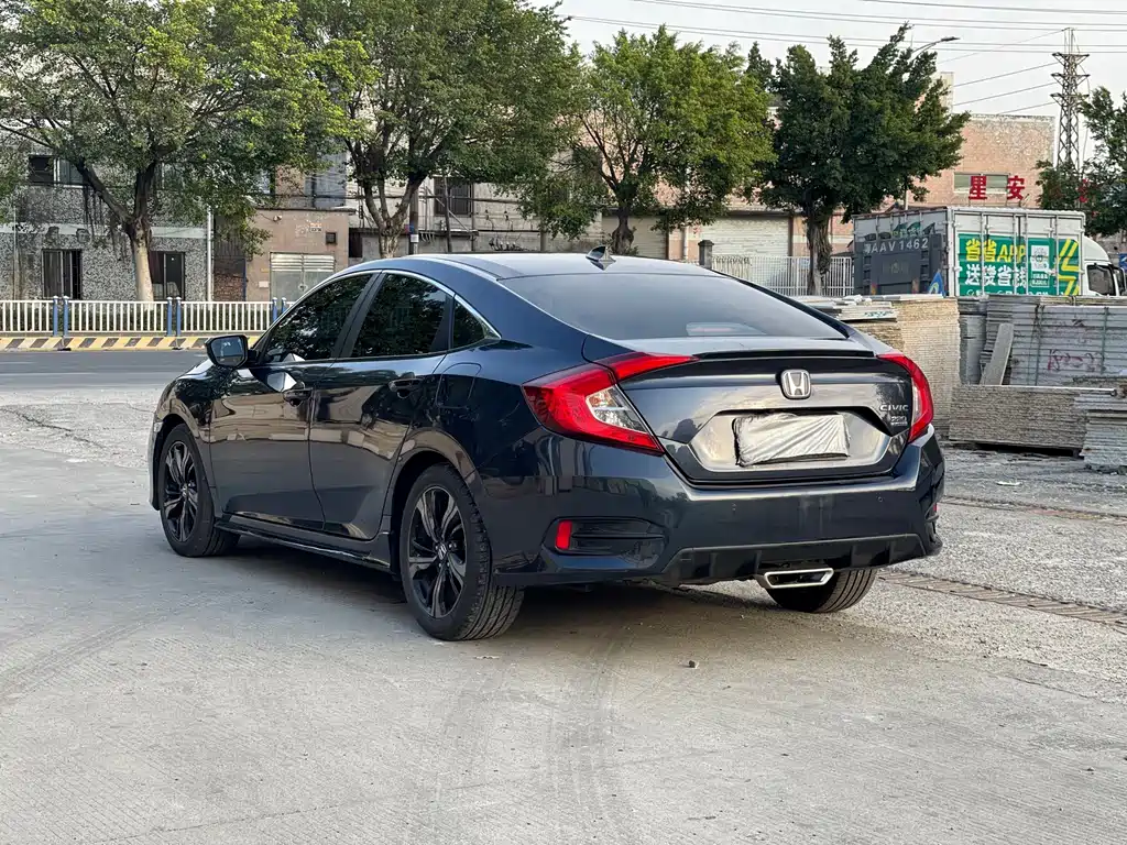 Civic 2019 220TURBO CVT combustion version National VI купить на сайте DeffCars