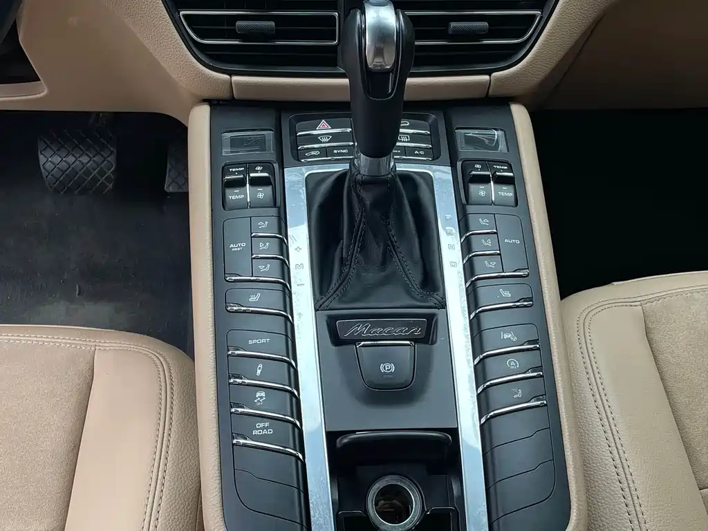 Macan 2018 Macan 2.0T купить на сайте DeffCars