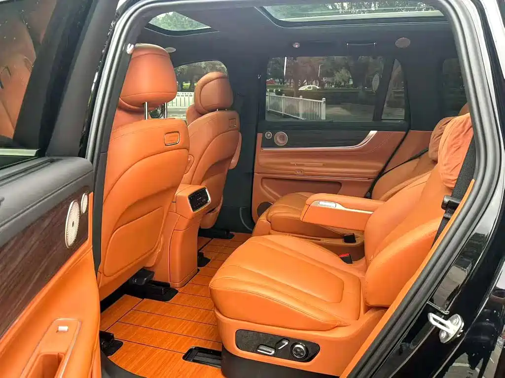 Wenjie M9 2024 extended range Max version 42kWh 6-seater version купить на сайте DeffCars