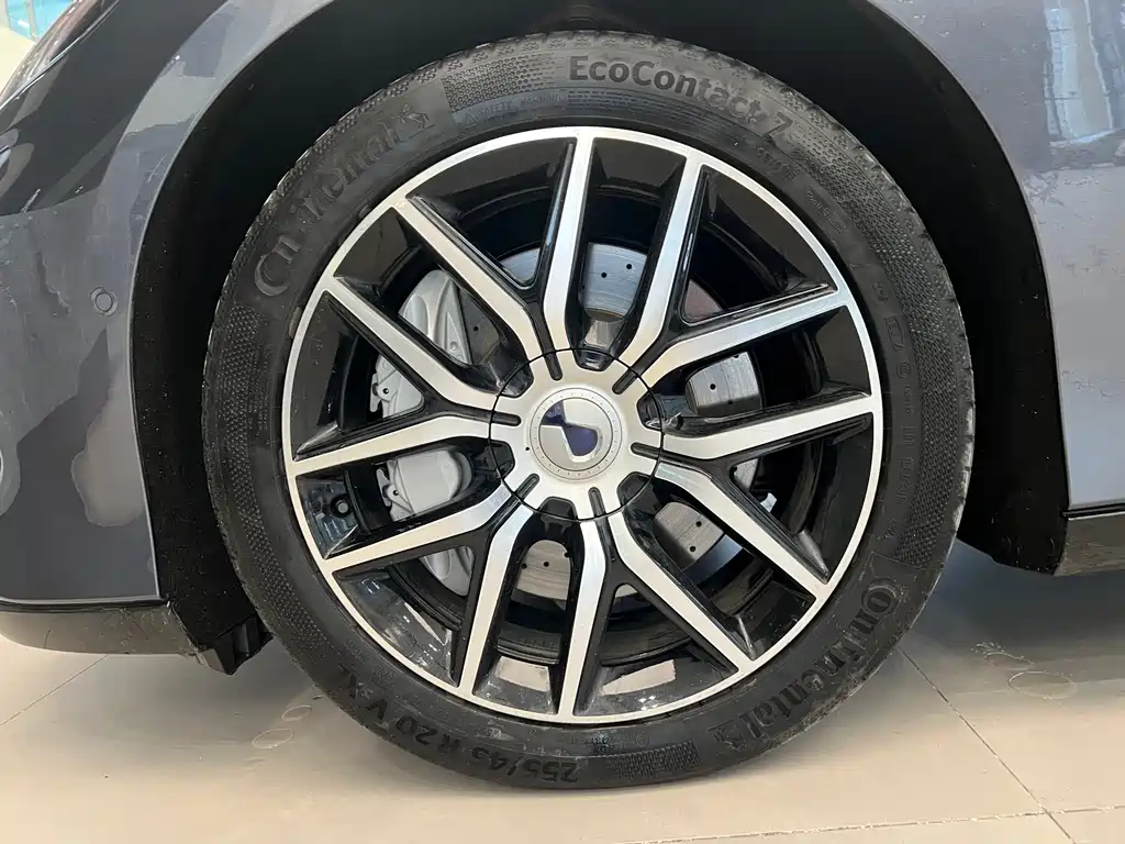 Denza Z9 2024 1100km four-wheel drive Max version купить на сайте DeffCars