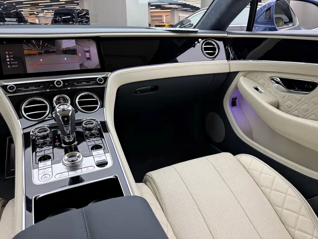 Continental 2022 4.0T GT V8 купить на сайте DeffCars