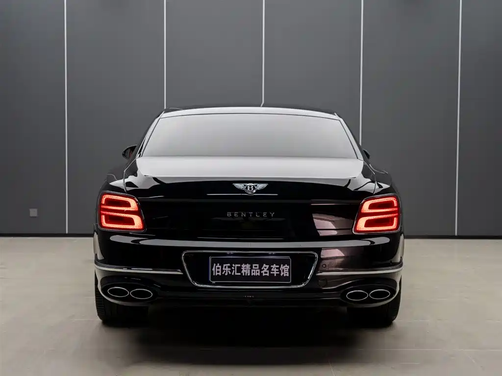 Flying Spur 2022 4.0T V8 Standard Edition купить на сайте DeffCars