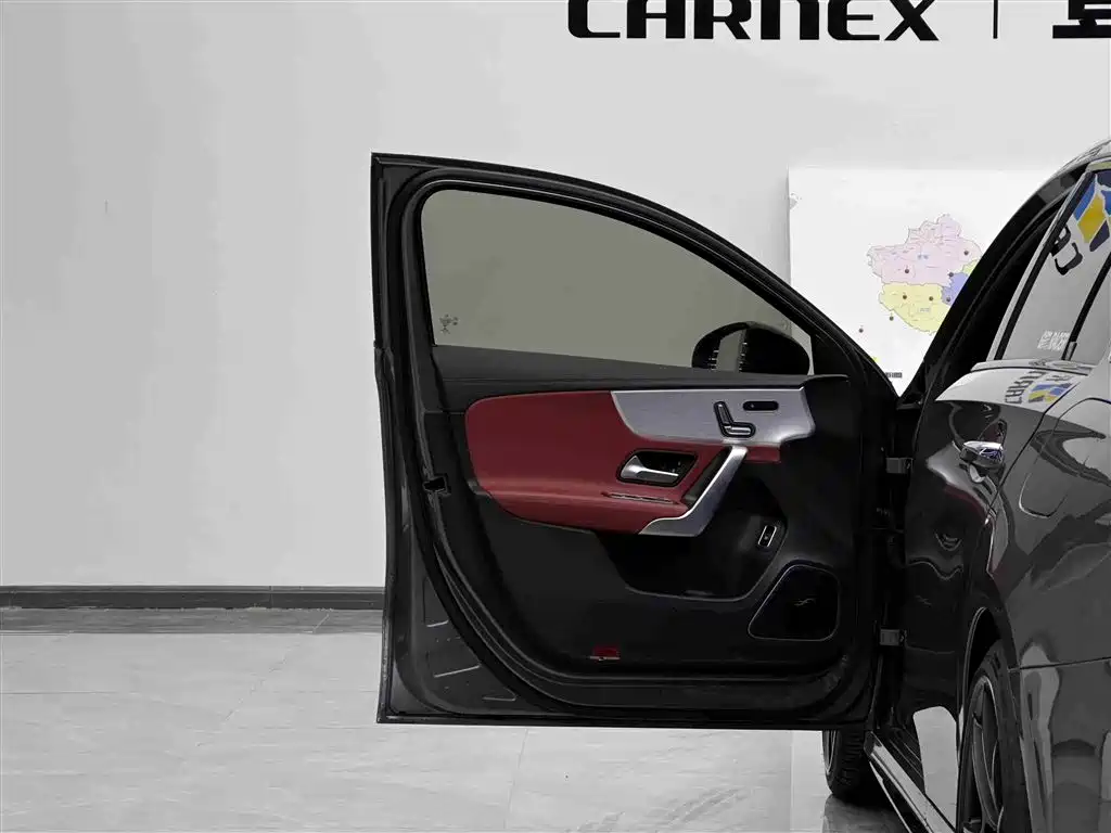 Mercedes-Benz A-Class AMG 2020 AMG A 35 L 4MATIC купить на сайте DeffCars