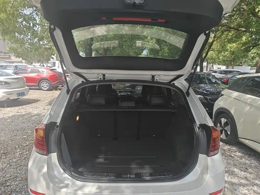 BMW X1 2015 sDrive18i stylish upgraded version купить на сайте DeffCars