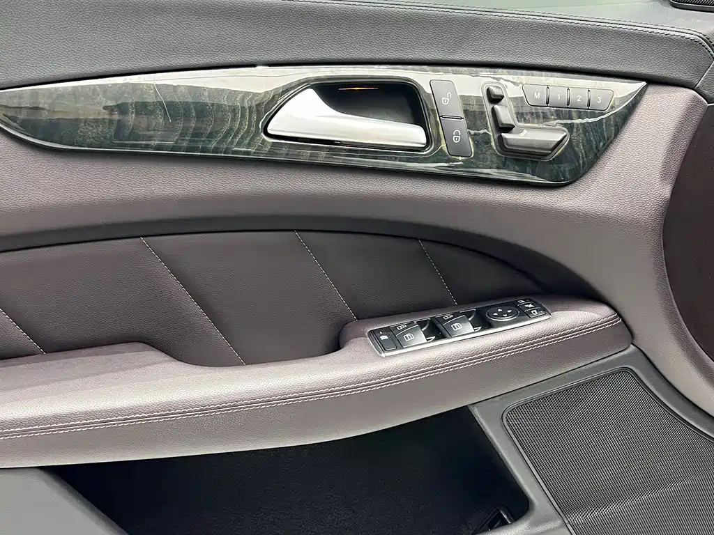 Mercedes-Benz CLS 2012 CLS 300 CGI купить на сайте DeffCars