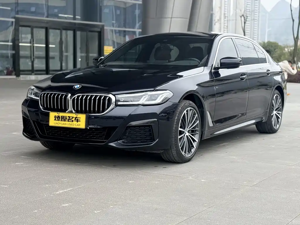 BMW 5 Series 2023 530Li Leading M Sports Package купить на сайте DeffCars