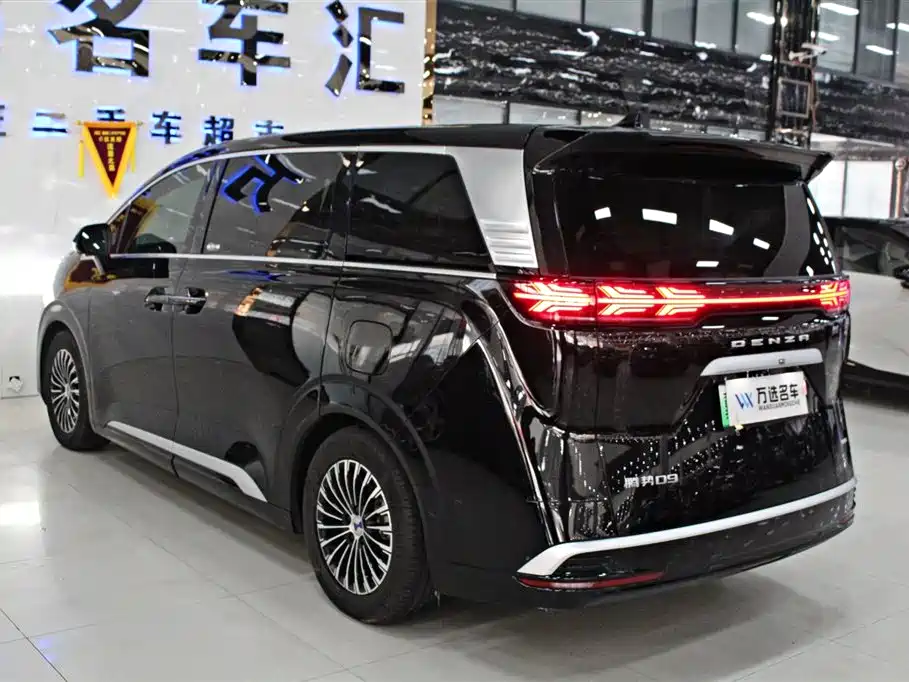 Denza D9 2024 DM-i 970 luxury model купить на сайте DeffCars