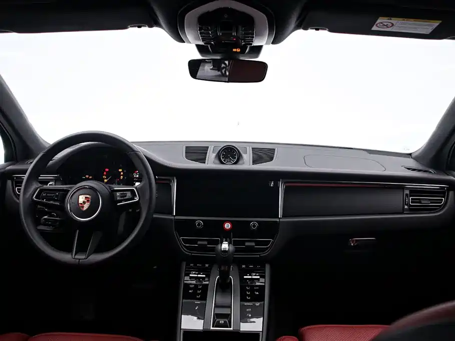 Macan 2025 Macan 2.0T Dream Edition купить на сайте DeffCars