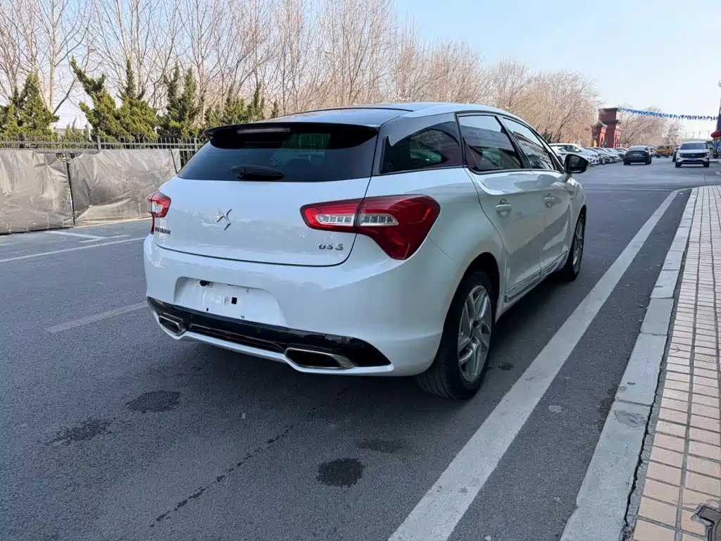 DS 5 2014 1.6T elegant version THP160 купить на сайте DeffCars
