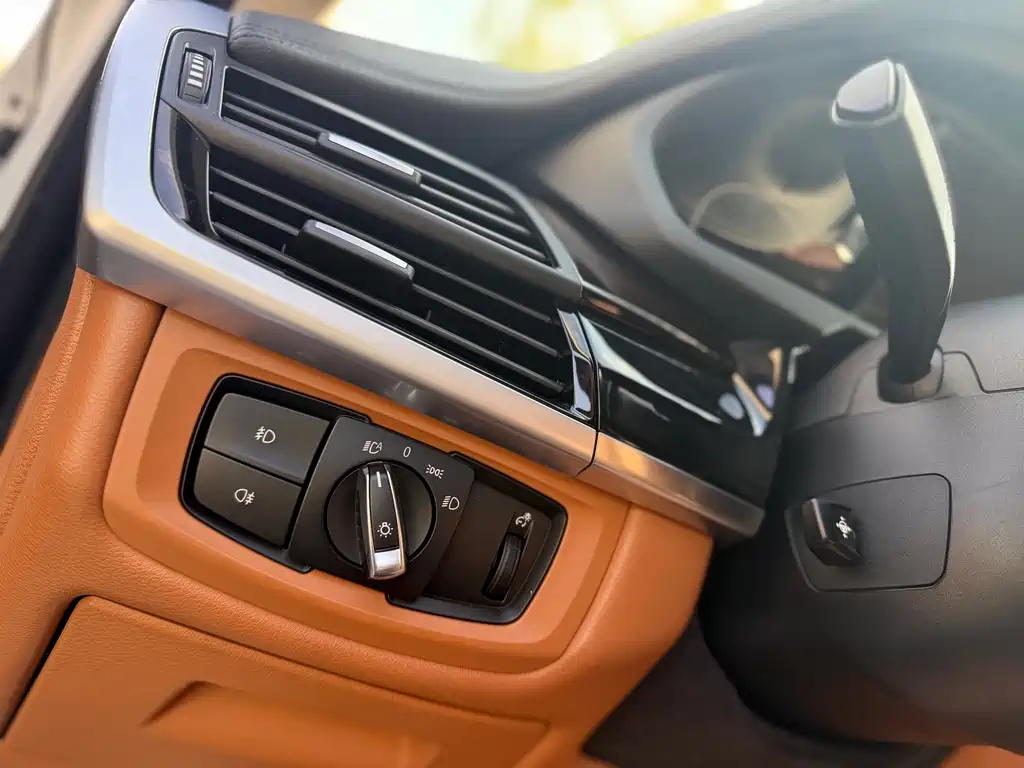 BMW X6 2015 xDrive35i luxury model купить на сайте DeffCars