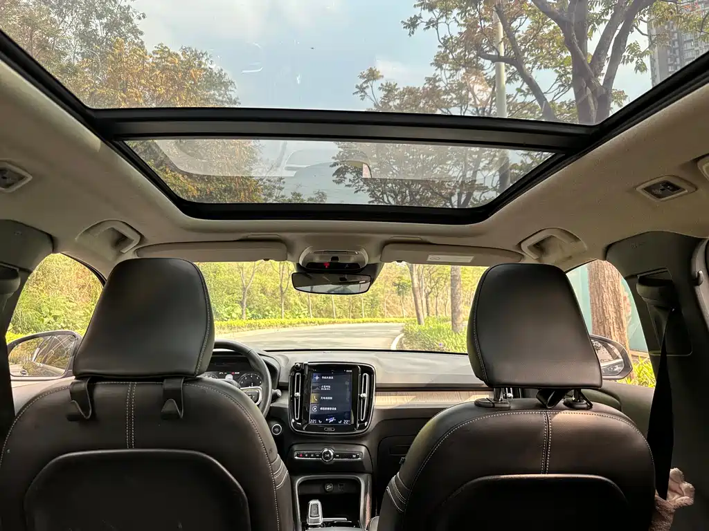 Volvo XC40 2021 T4 four-wheel drive Zhiyuan Deluxe Edition купить на сайте DeffCars