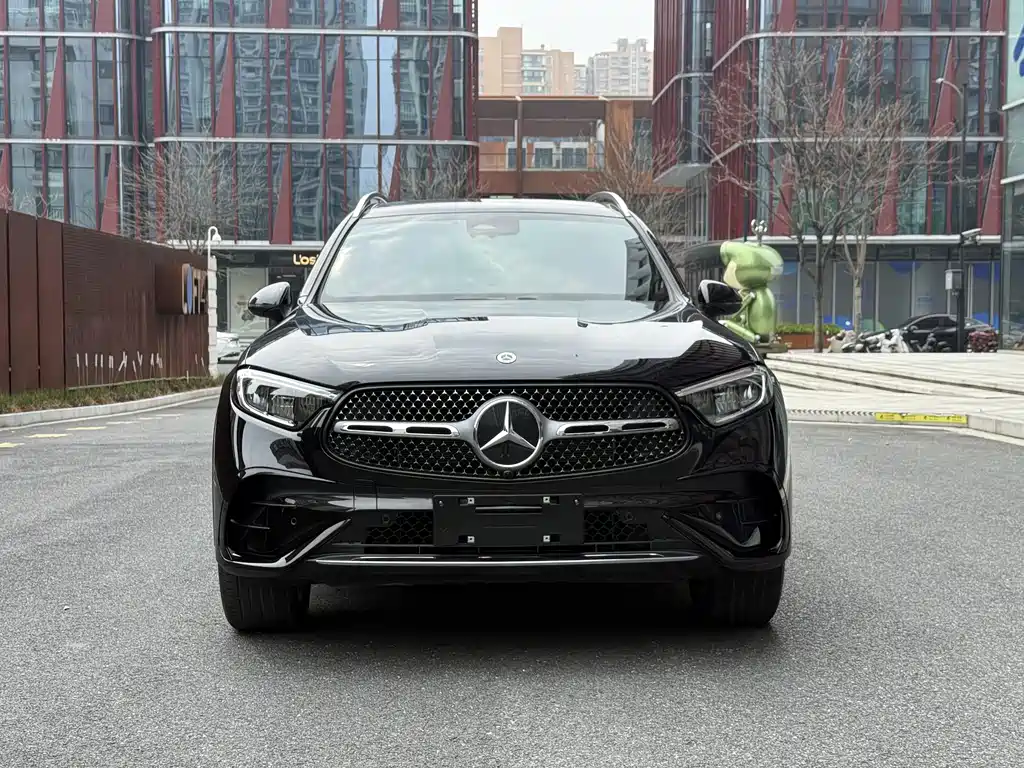 Mercedes-Benz GLC 2024 GLC 260 L 4MATIC luxury model 5 seats купить на сайте DeffCars