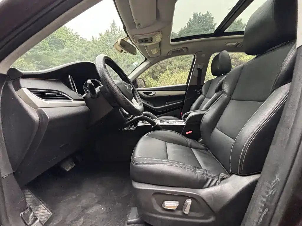 Zotye SR7 2016 1.5T CVT Cube Heart Edition National V купить на сайте DeffCars