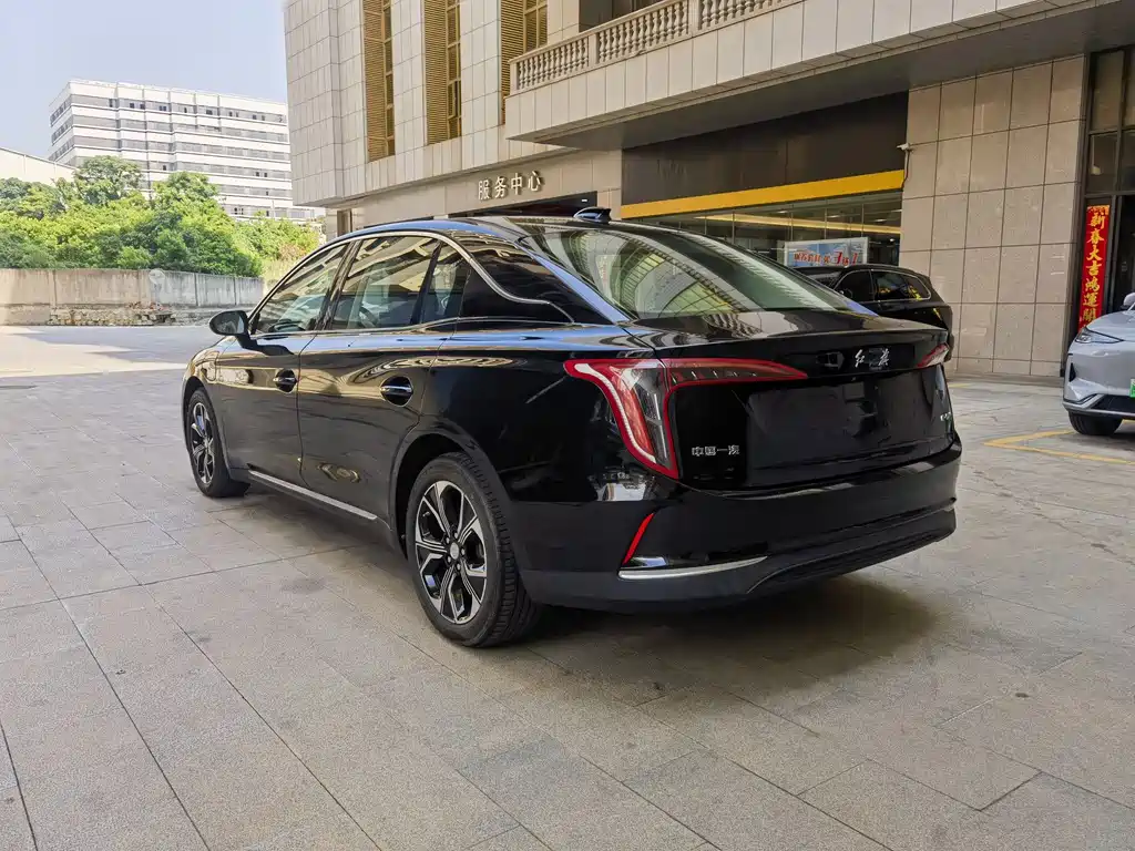 Hongqi E-QM5 2021 online appointment charging basic version 4 seats купить на сайте DeffCars