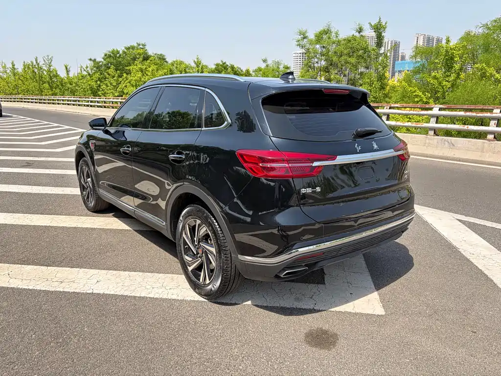Hongqi HS5 2022 2.0T Zhilian Flagship Edition купить на сайте DeffCars