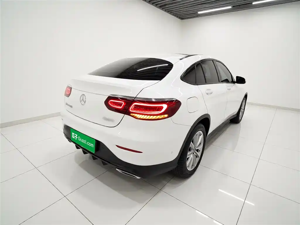 Mercedes-Benz GLC Coupe 2020 GLC 260 4MATIC Coupe SUV купить на сайте DeffCars